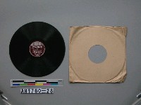 藏品(愛馬花嫁、曉に祈る唱片)的圖片